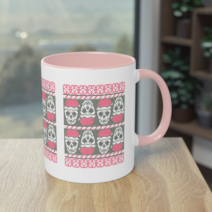 Ugly Sweater Totenkopf Tasse - Weihnachtlicher Grusel mit Stil