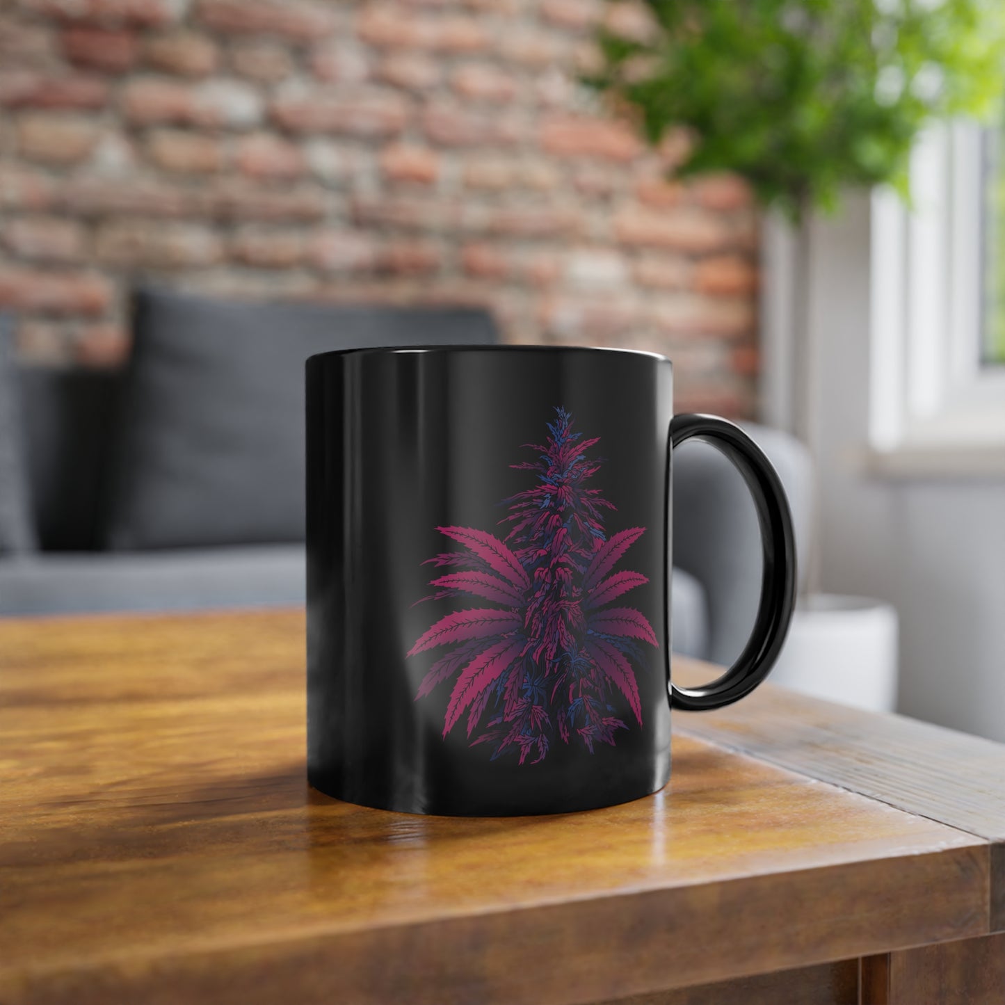 Schwarze Tasse mit lila Cannabis-Blüte - Für stilvolle Kräuterfans