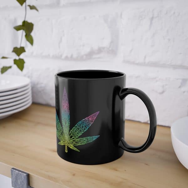 "Zen im Rauch" - Die Mandala Cannabis Tasse